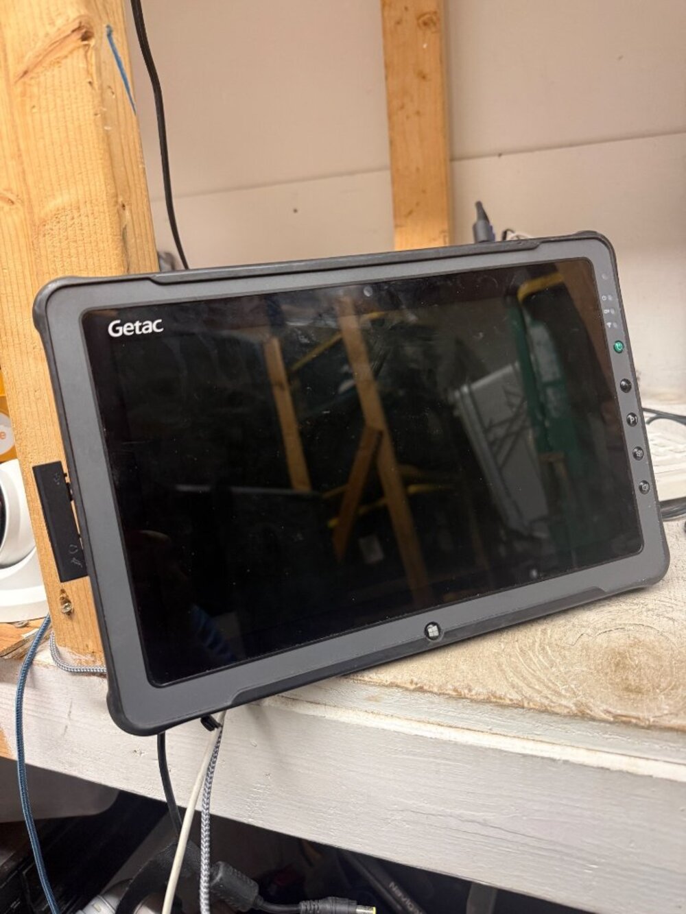 ✨ Getac F110 G2 i5-5200U 2.20GHz 4GB RAM 256GB SSD Tablet Win 11 ( parts only)